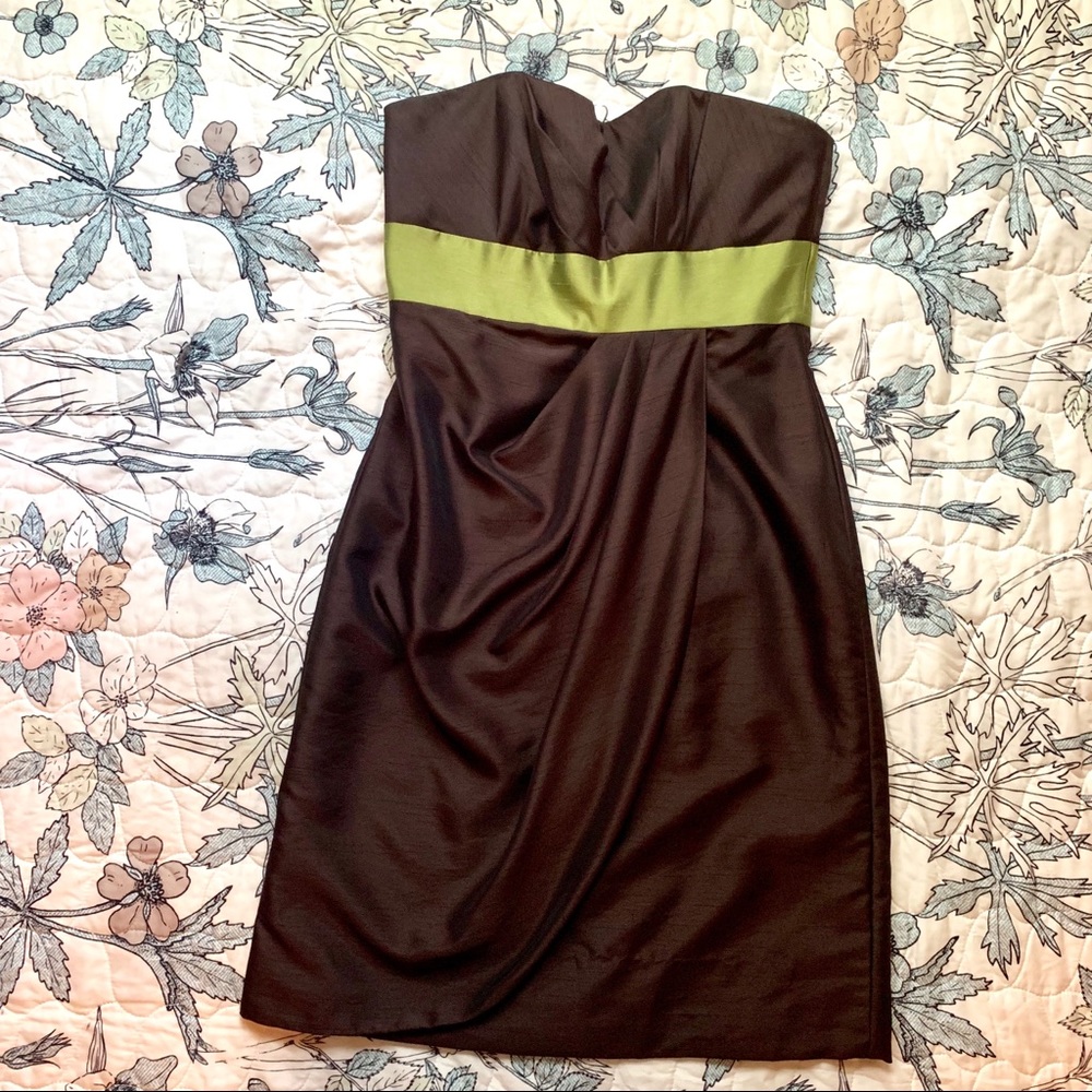 Strapless bridesmaid/semi formal dress-GUC- Size 8